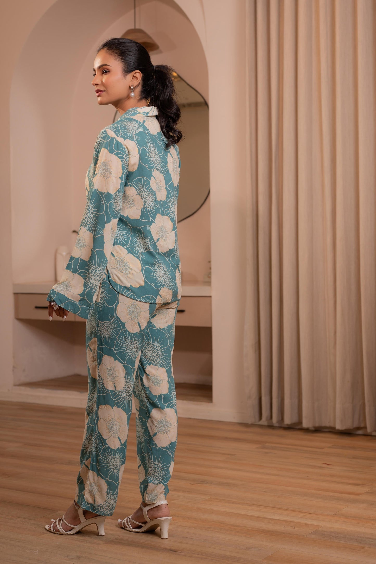 Juniper Women'S Mint Floral Printed Co-Ord Set With Button Details - Swadesiicart