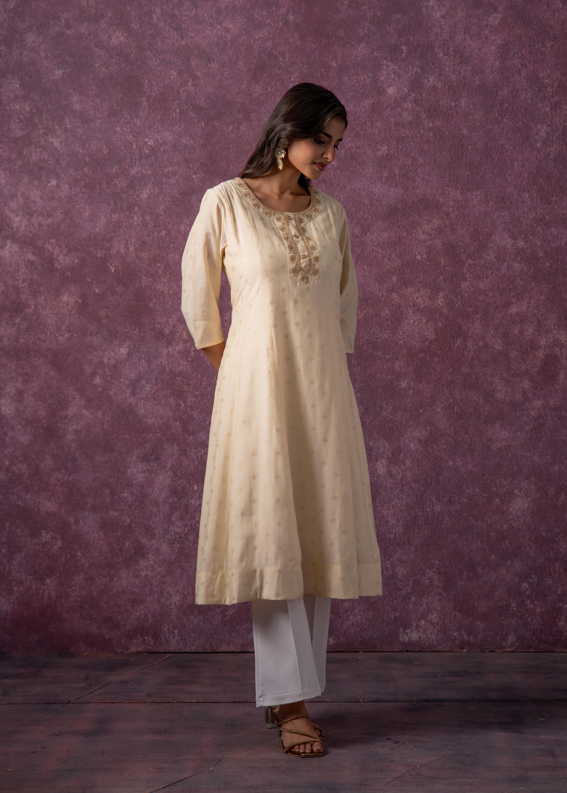 Juniper Ivory Glow Kurta Set With Subtle Zari Detailing - Swadesiicart