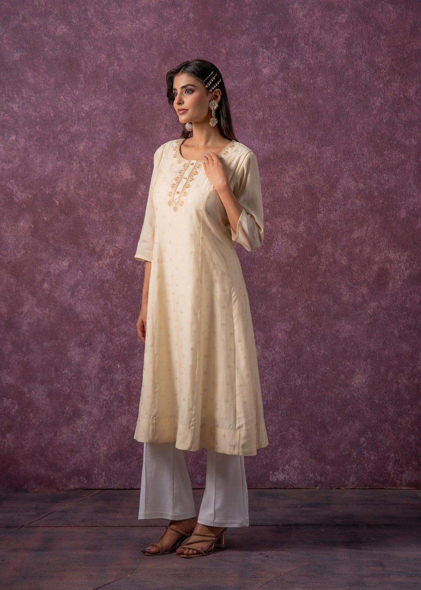 Juniper Ivory Glow Kurta Set With Subtle Zari Detailing - Swadesiicart