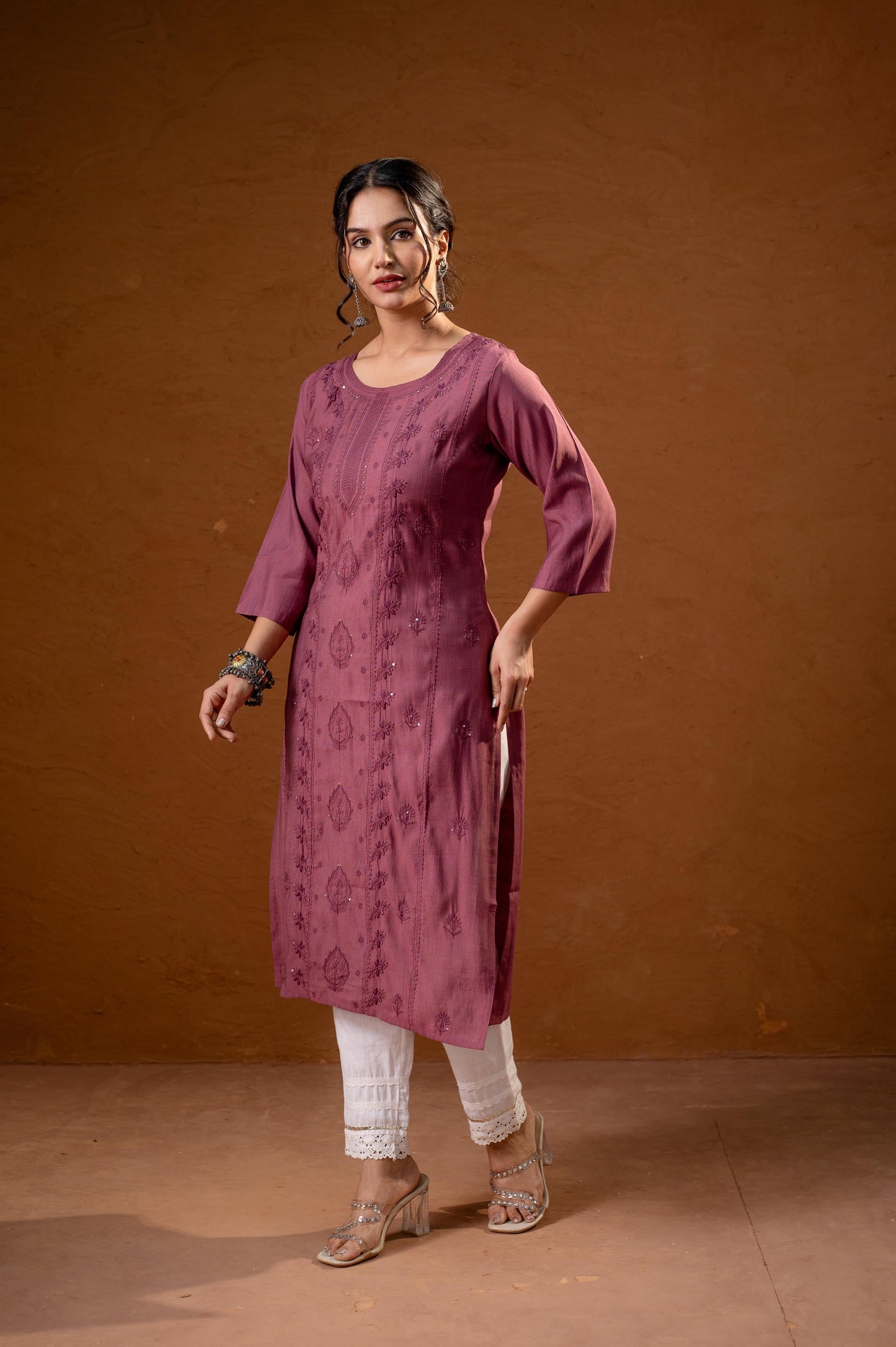 Juniper Dusty Pink Embroidered Kurta - Swadesiicart