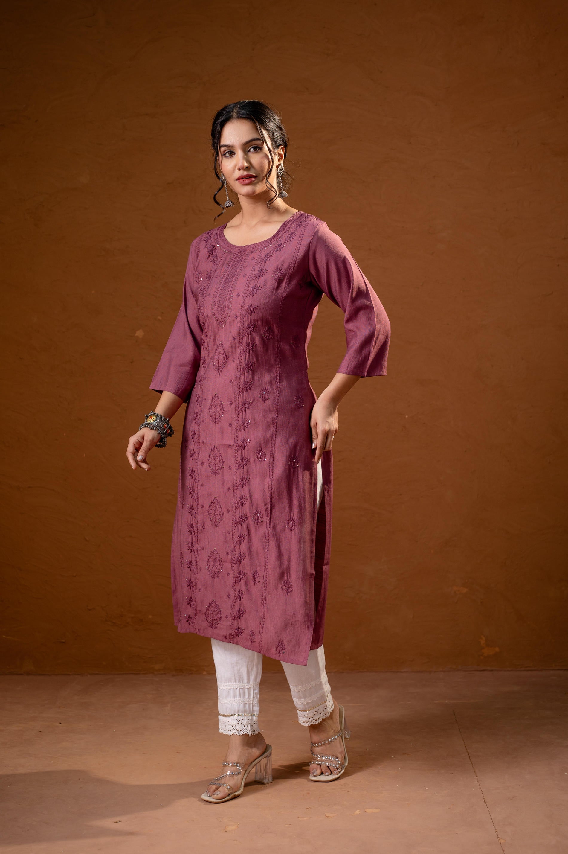 Juniper Dusty Pink Embroidered Kurta - Swadesiicart