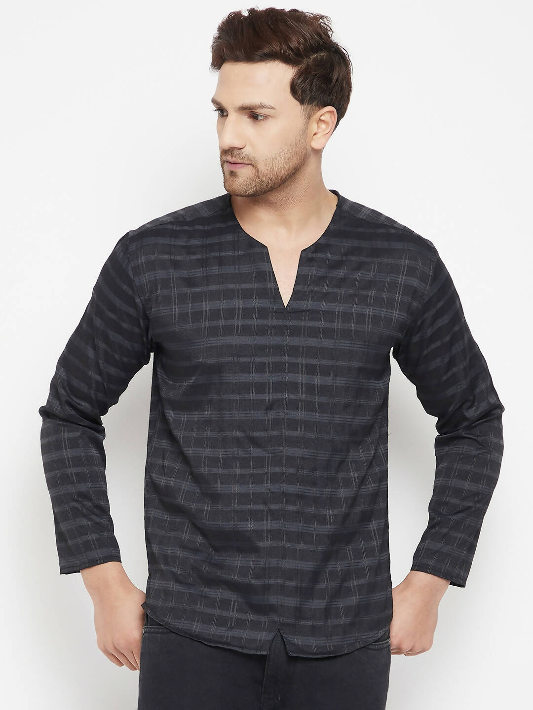 Even Apparels Black Color Viscose Men's Kurta With Slit Neckline | Swadesiicart
