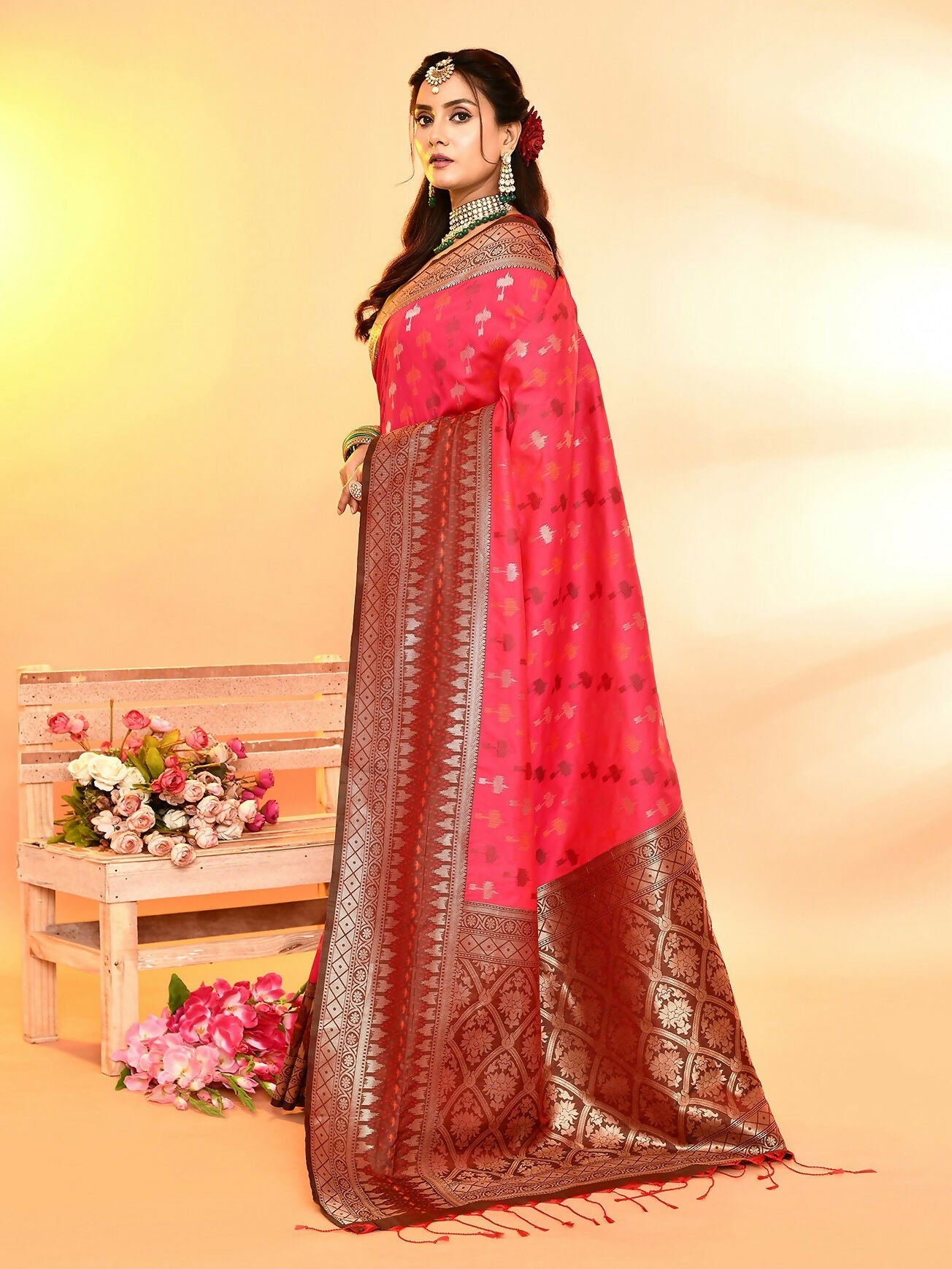 Joban Fashion Rani Pink & Bottle Green Plain With Weaving Border Banarasi Silk Sarees | Swadesiicart