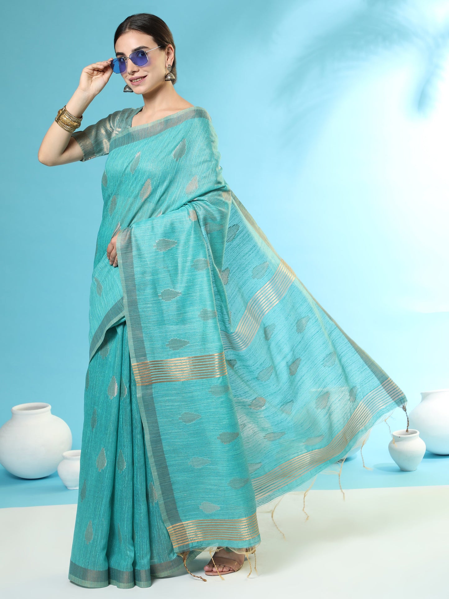 Vishnu Weaves Women's Aqua Handloom Silk Zari Woven Saree with Blouse - Swadesiicart