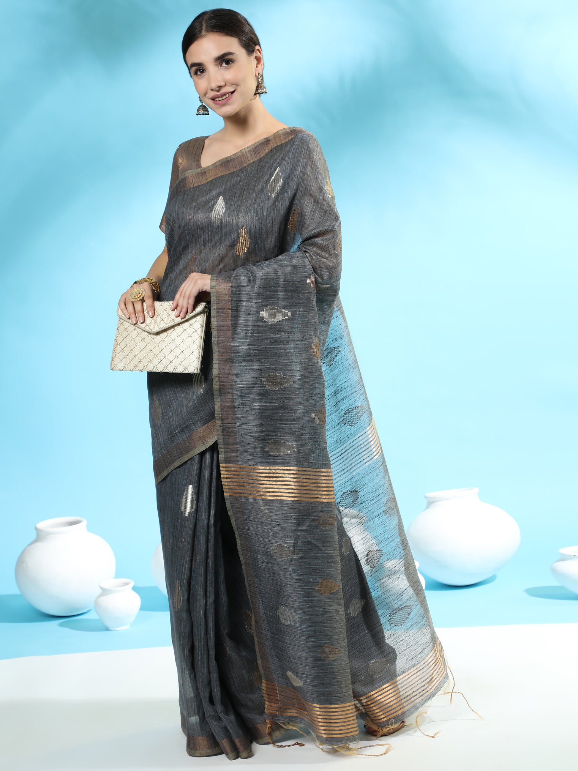 Vishnu Weaves Women's Dark Grey Handloom Silk Zari Woven Saree with Blouse - Swadesiicart