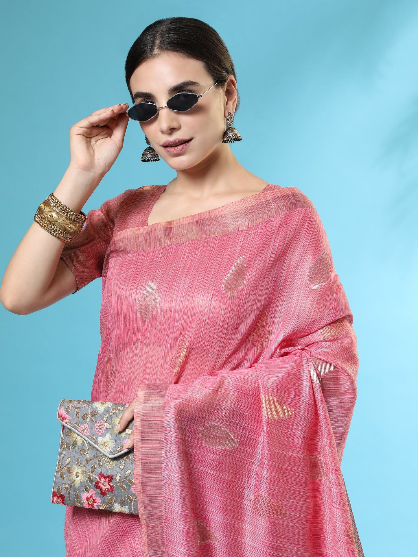 Vishnu Weaves Women's Pink Handloom Silk Zari Woven Saree with Blouse - Swadesiicart