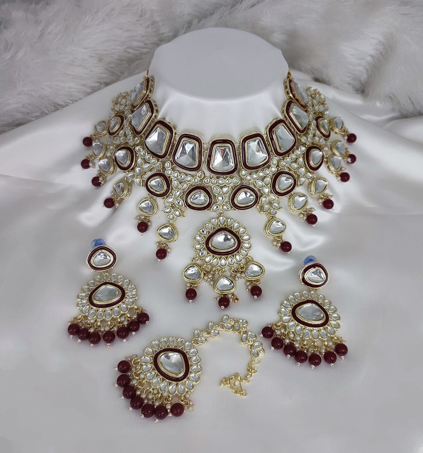 Jewel City Crystal Glass Kundan Choker Set with Maang Tikka - Royal Wedding Collection (Premium Pearl Drops) | Swadesiicart