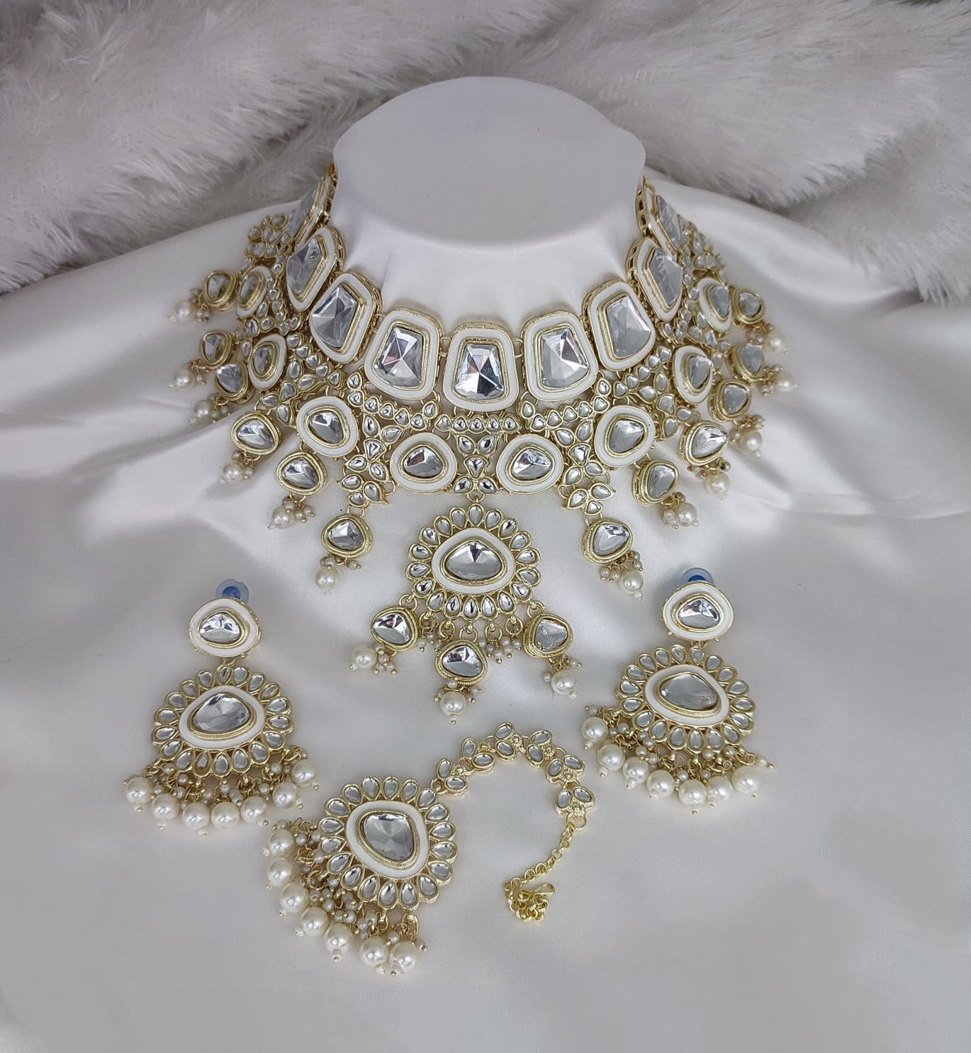 Jewel City Crystal Glass Kundan Choker Set with Maang Tikka - Royal Wedding Collection (Premium Pearl Drops) | Swadesiicart