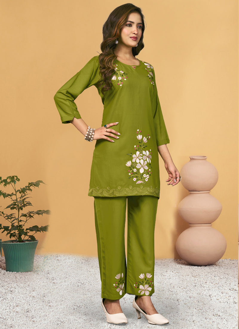 Prazu Fashion Mahendi Rayon Embroidery Thread Work Co-Ords Set - Swadesiicart