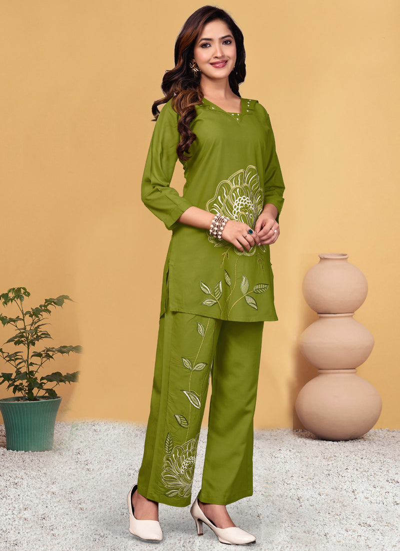 Prazu Fashion Parrot Green Viscose Rayon Embroidery Thread Work Co-Ords Set - Swadesiicart