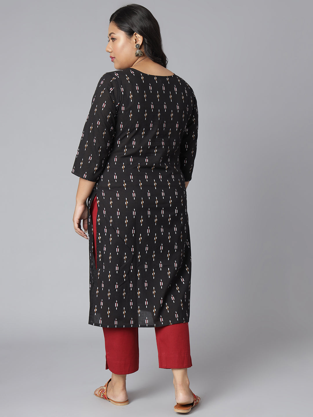 Janasya Women's Black Cotton Ikat Casual Straight Kurta | Swadesiicart