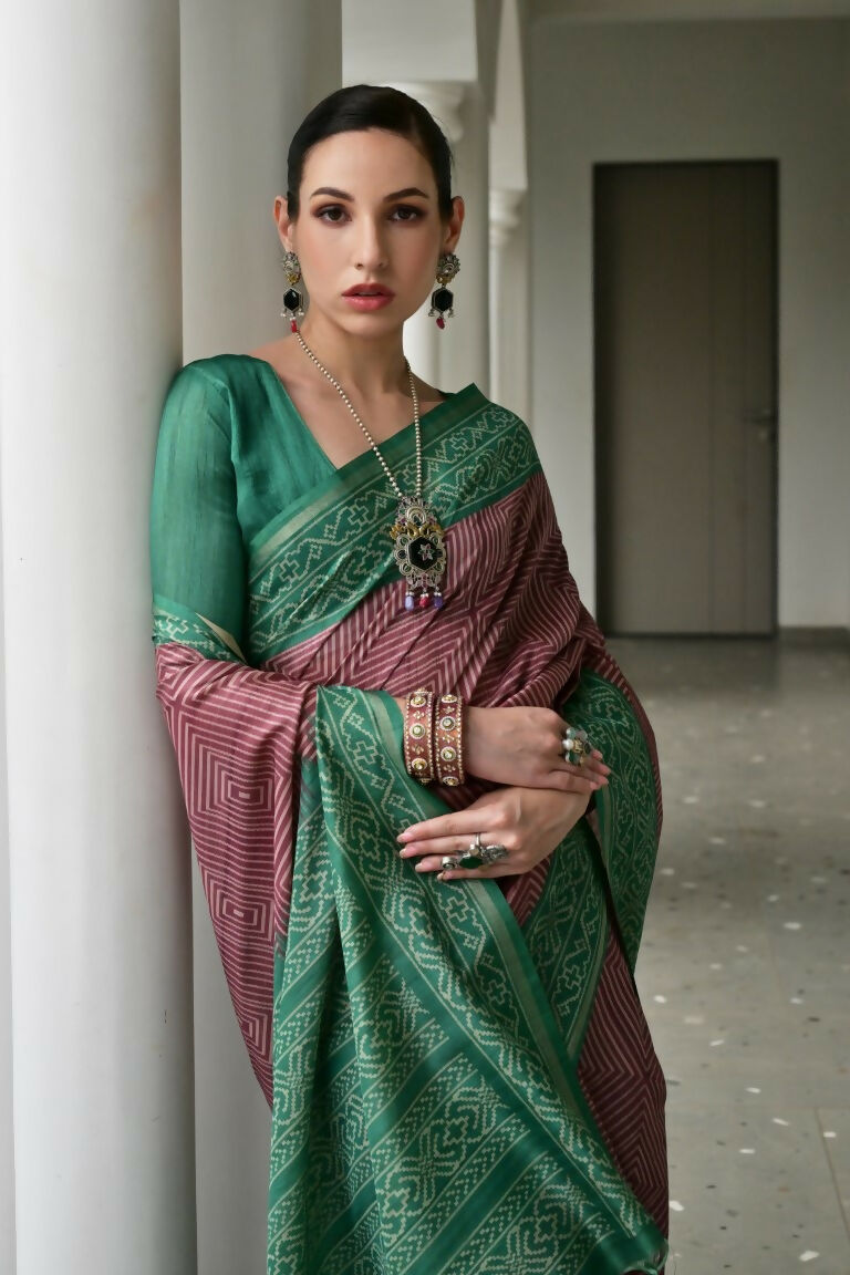 Vishnu Weaves Women's Green Soft Tussar Silk Printed Saree with Blouse - Swadesiicart