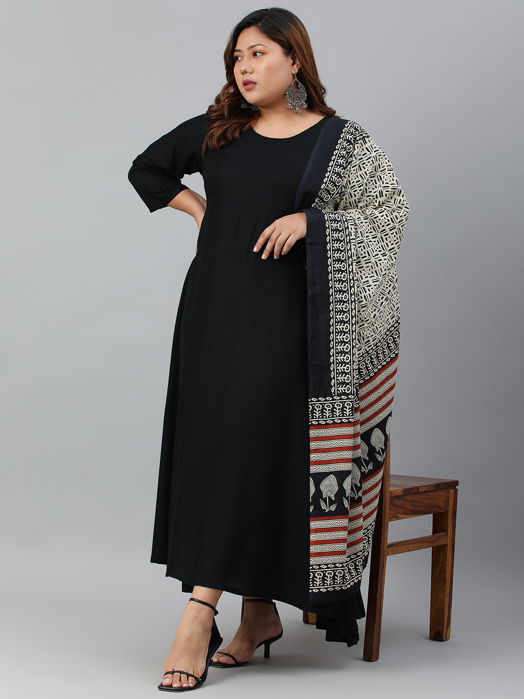 Janasya XL LOVE by Janasya Women's Plus Size Black Rayon Kurta With and Dupatta | Swadesiicart