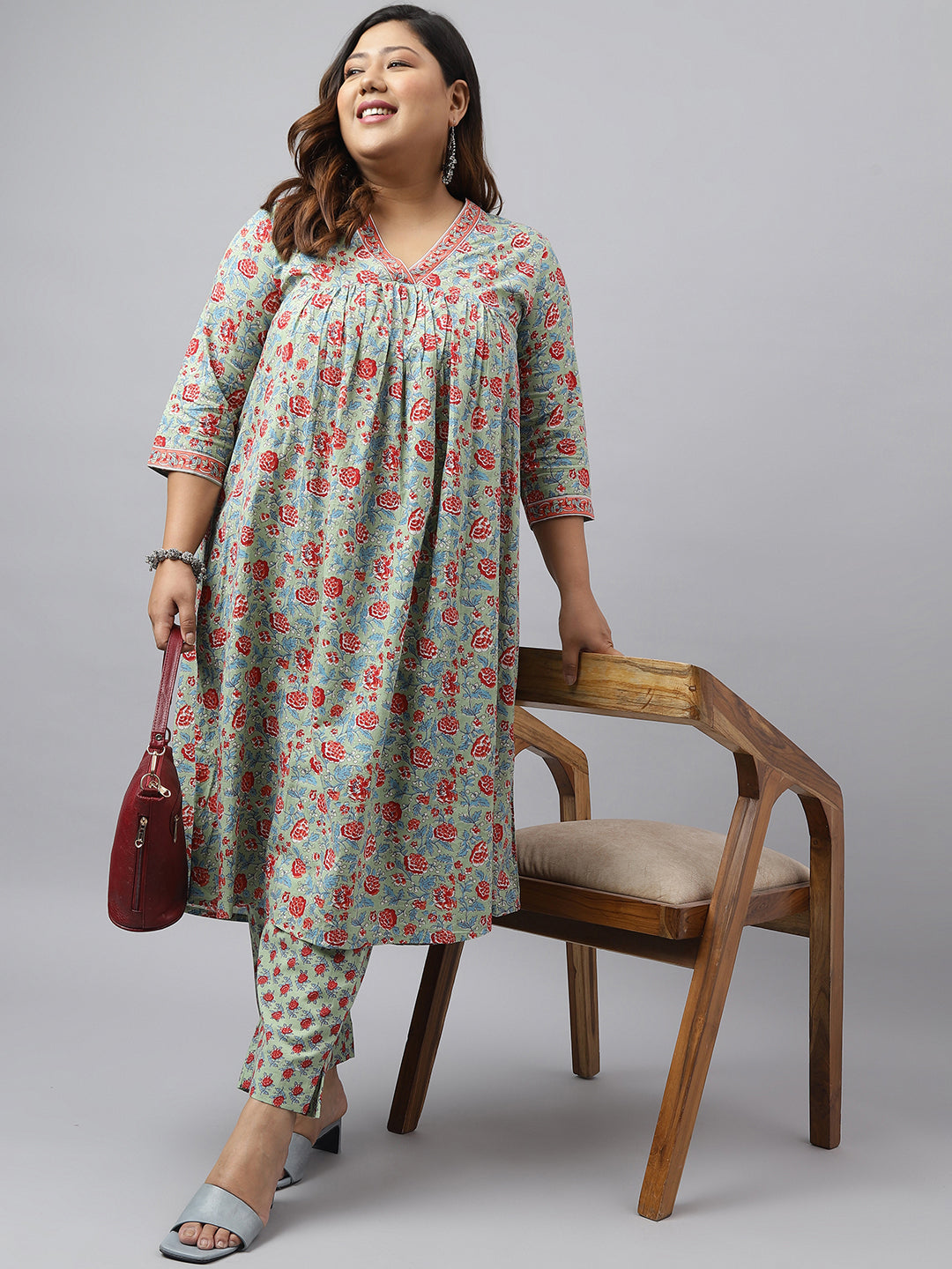 Janasya Women's Green Cotton Empire Casual Kurta Set | Swadesiicart