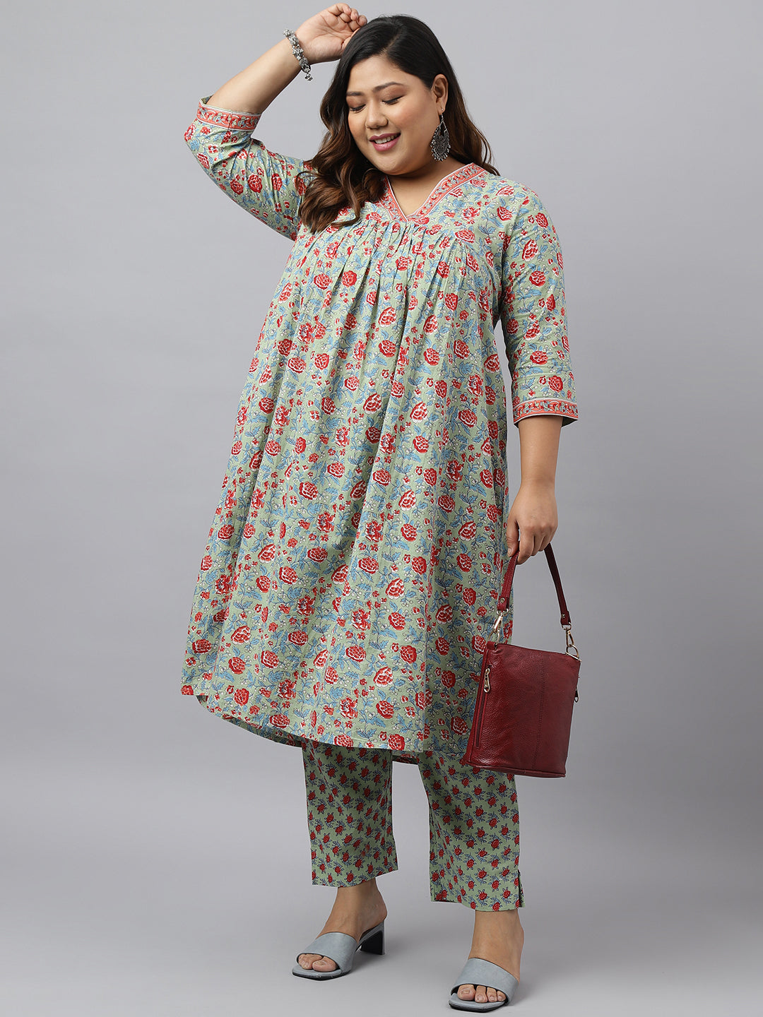 Janasya Women's Green Cotton Empire Casual Kurta Set | Swadesiicart