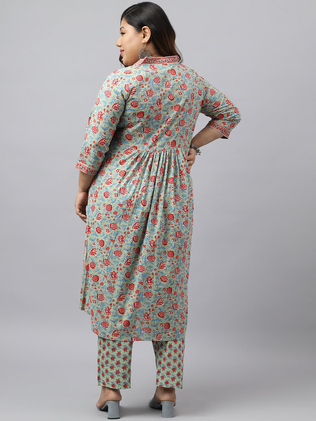 Janasya Women's Green Cotton Empire Casual Kurta Set | Swadesiicart