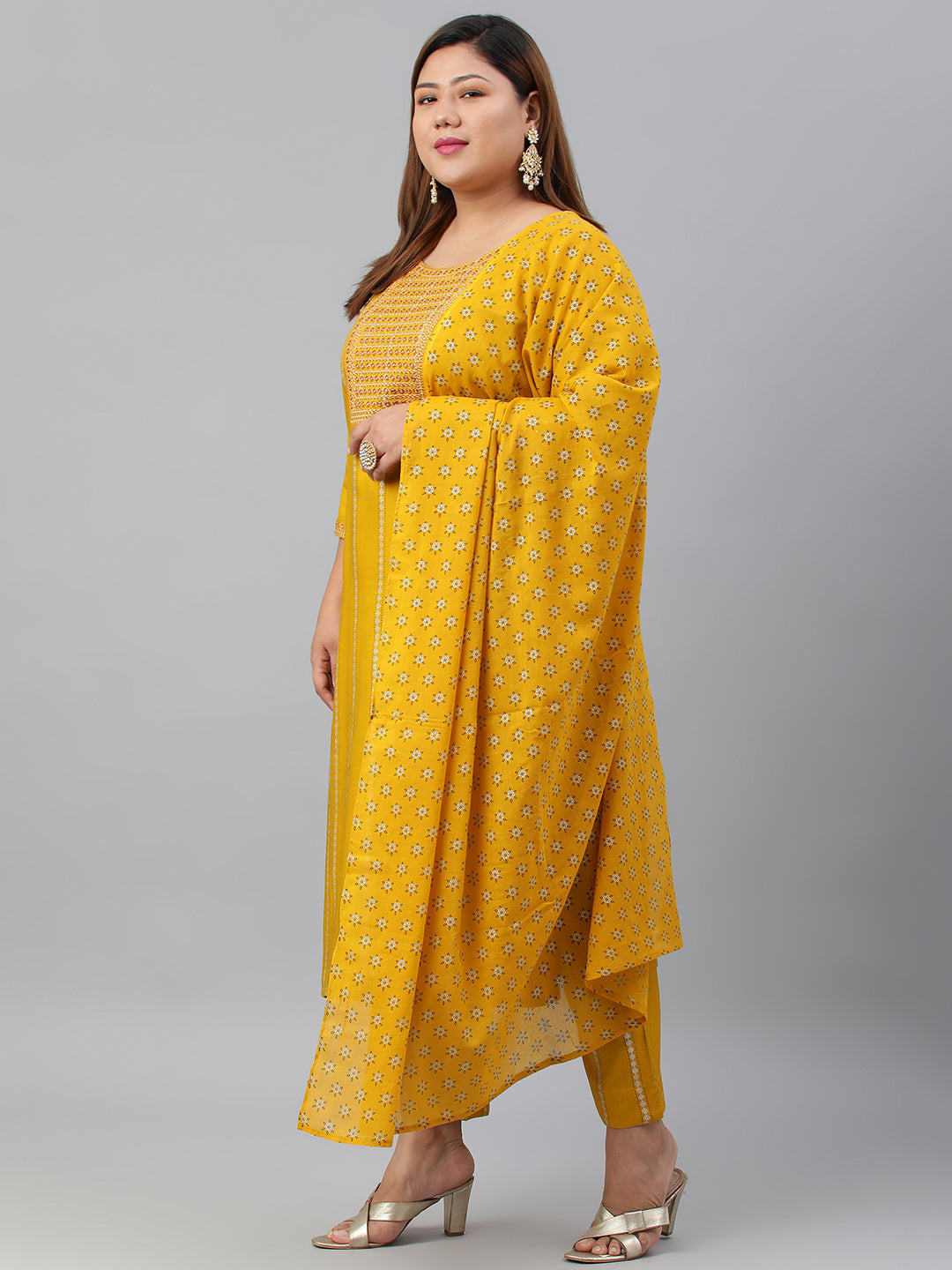 Janasya XL LOVE by Janasya Women's Plus Size Mustard Rayon Kurta With Pant and Dupatta | Swadesiicart