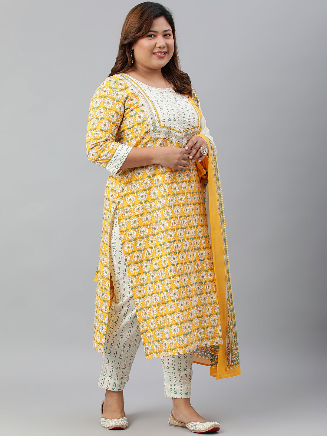 Janasya XL LOVE by Janasya Women's Plus Size Yellow Cotton Kurta With Pants and Dupatta | Swadesiicart