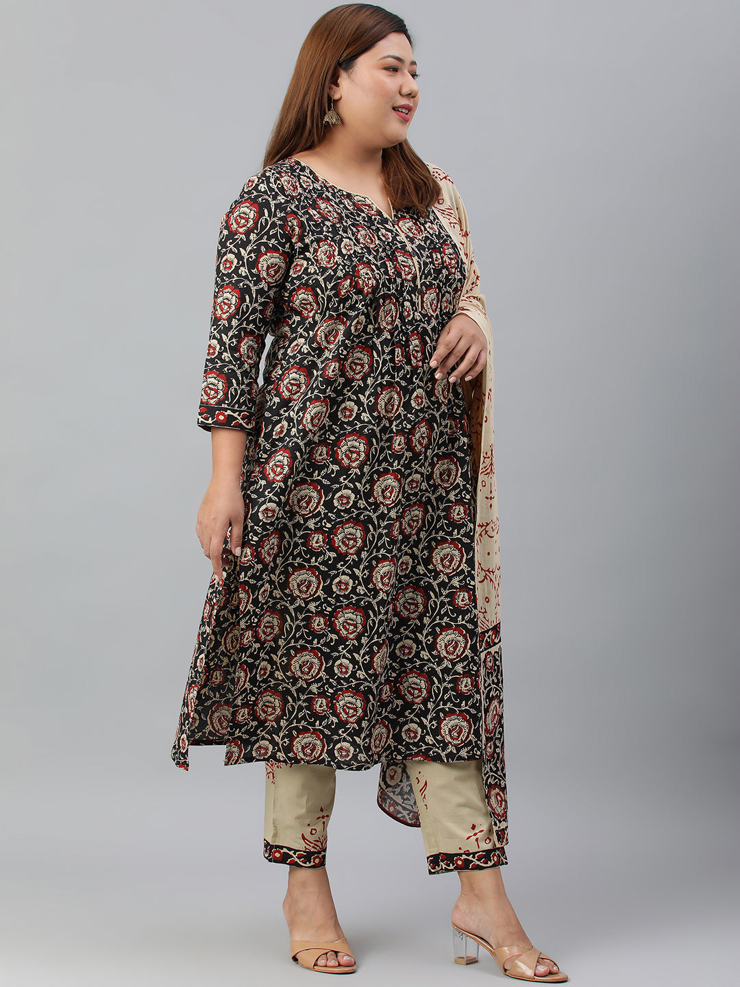 Janasya XL LOVE by Janasya Women's Plus Size Black Cotton Kurta With Pant and Dupatta | Swadesiicart