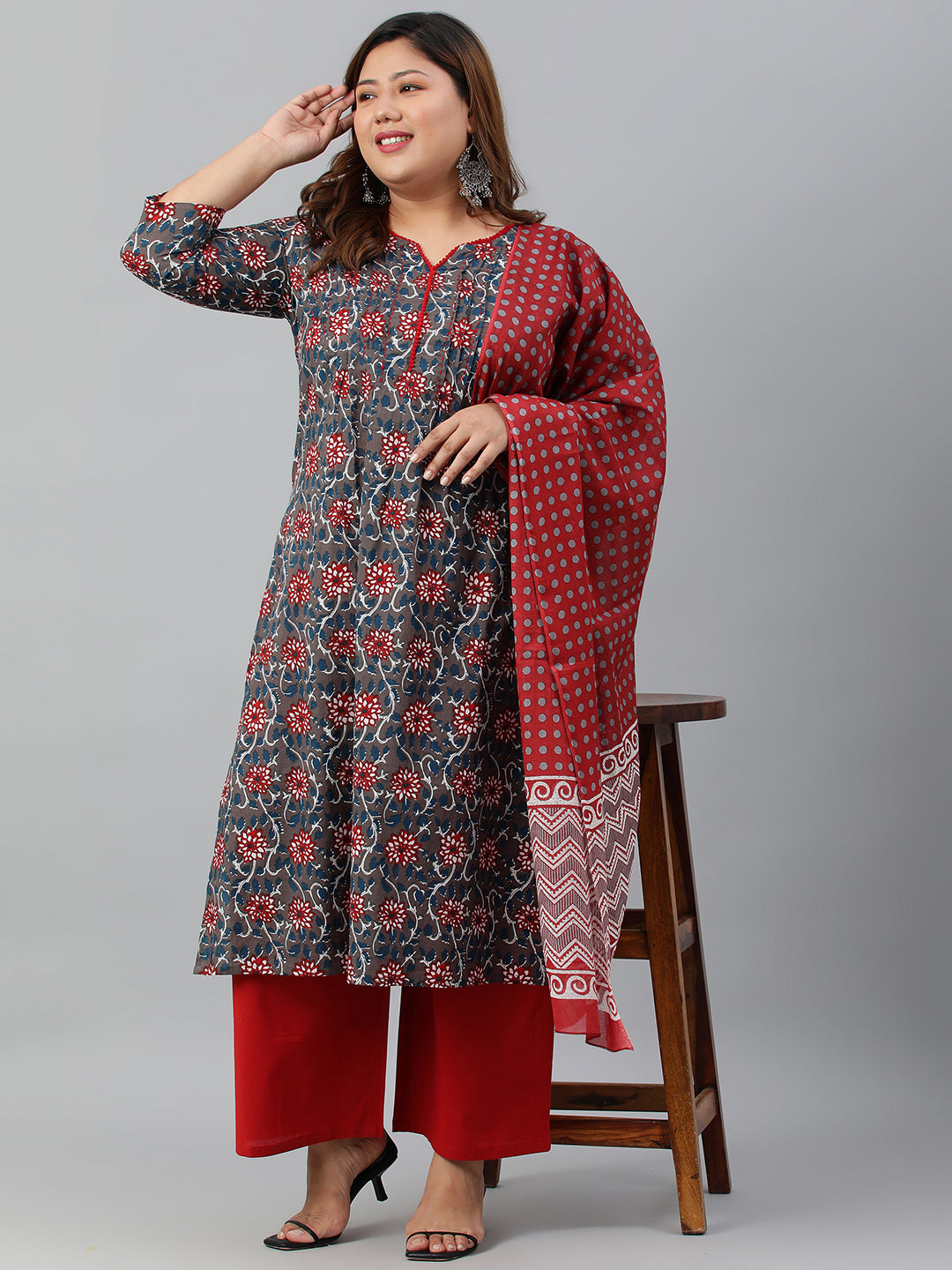 Janasya XL LOVE by Janasya Women's Plus Size Grey Cotton Kurta With Palazzo and Dupatta | Swadesiicart
