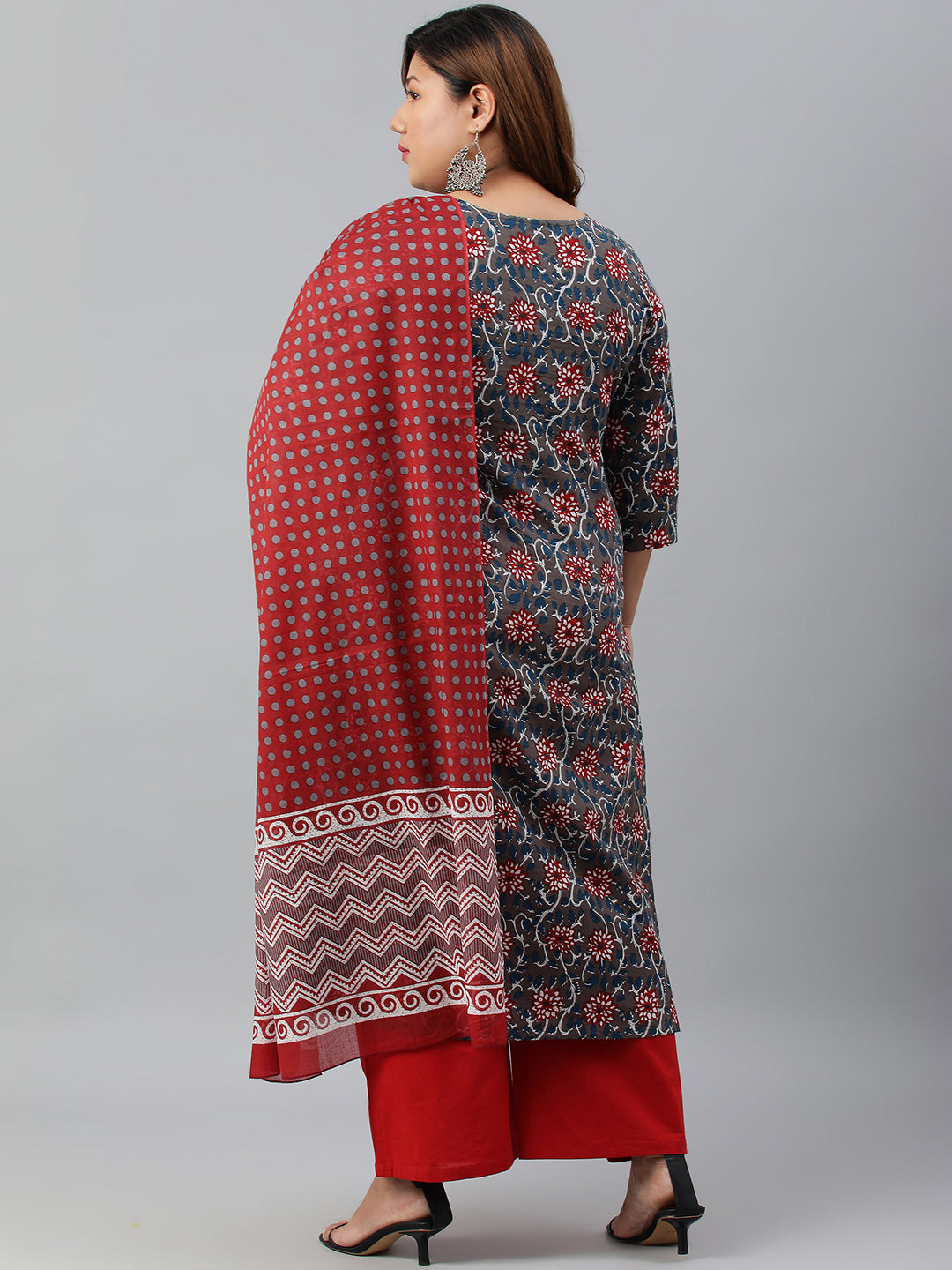 Janasya XL LOVE by Janasya Women's Plus Size Grey Cotton Kurta With Palazzo and Dupatta | Swadesiicart