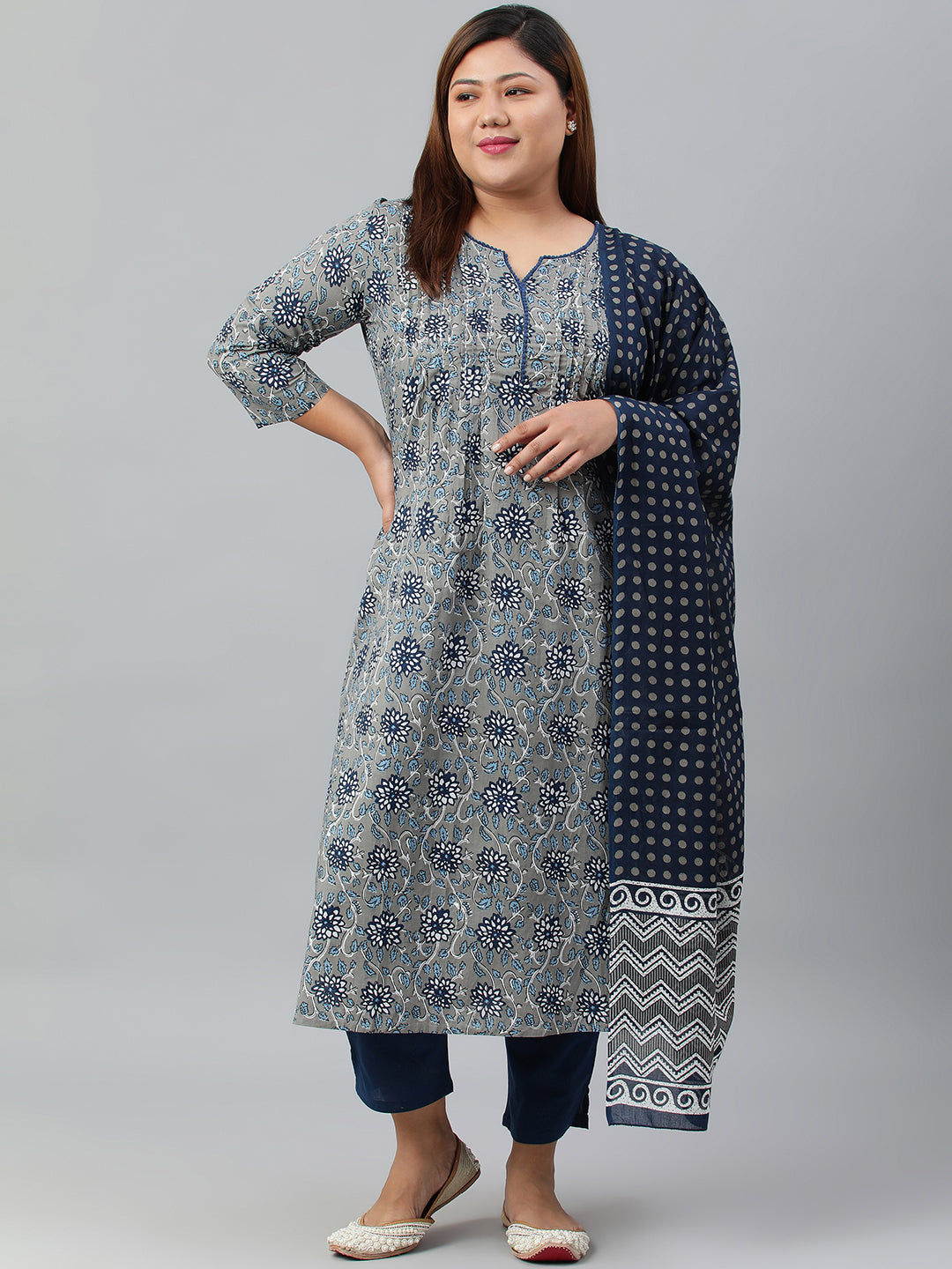 Janasya XL LOVE by Janasya Women's Plus Size Grey Cotton Kurta With Pant and Dupatta | Swadesiicart
