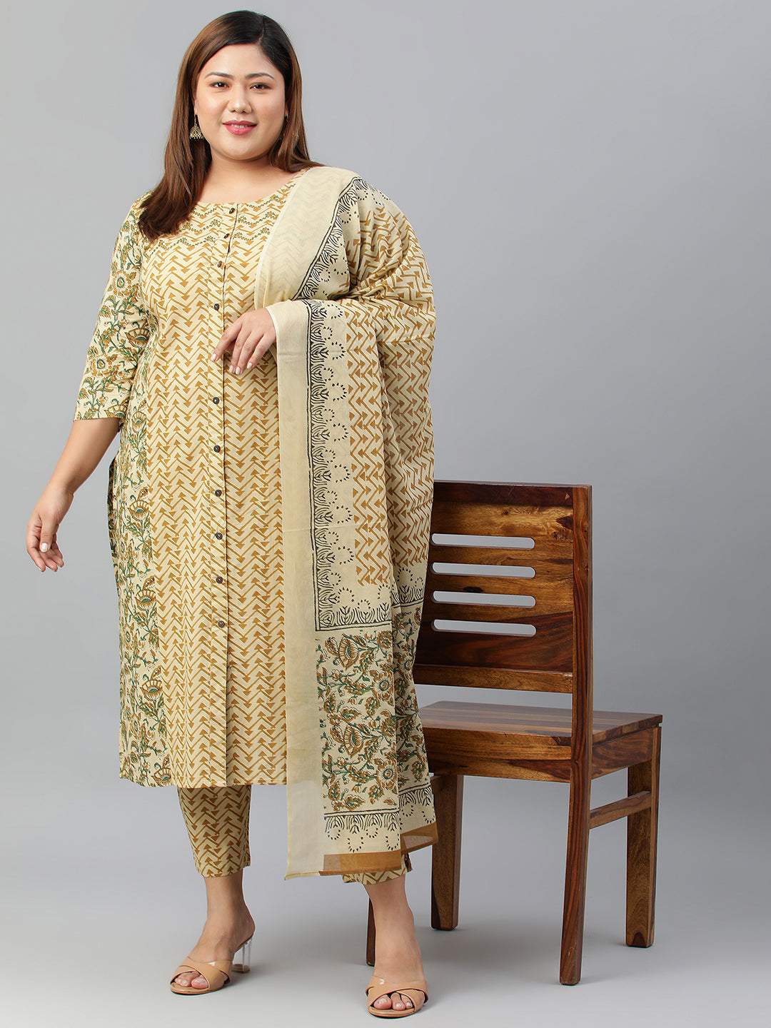 Janasya XL LOVE by Janasya Women's Plus Size Beige Cotton Kurta With Pant and Dupatta | Swadesiicart
