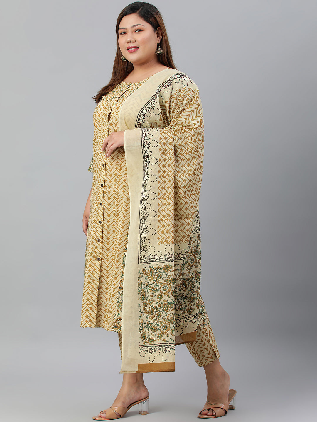 Janasya XL LOVE by Janasya Women's Plus Size Beige Cotton Kurta With Pant and Dupatta | Swadesiicart