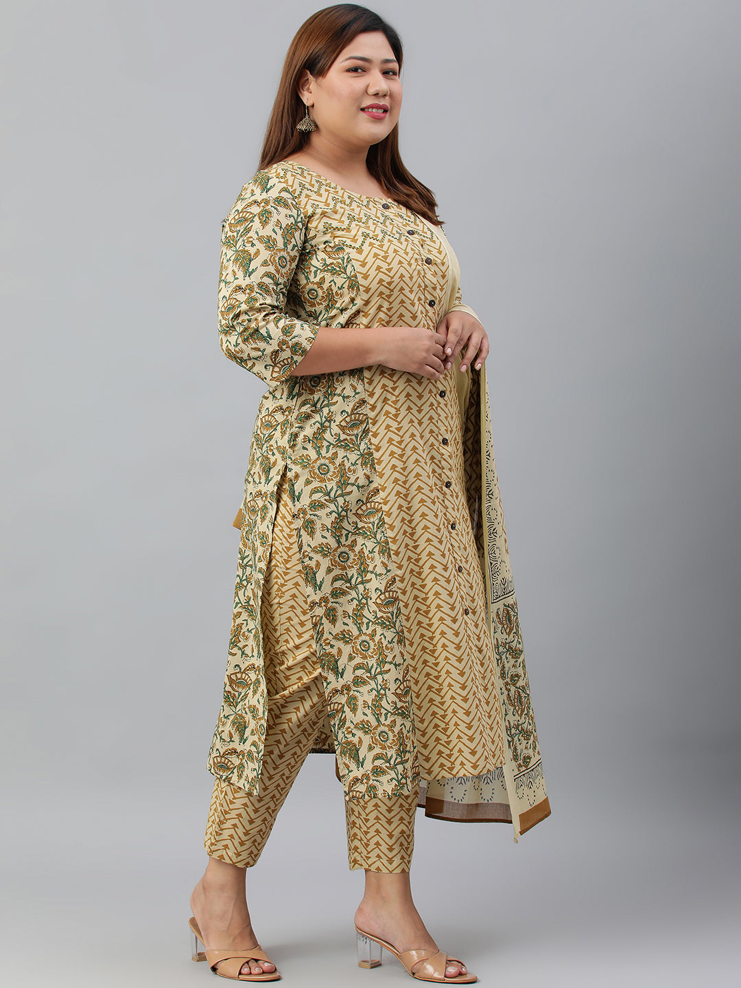 Janasya XL LOVE by Janasya Women's Plus Size Beige Cotton Kurta With Pant and Dupatta | Swadesiicart