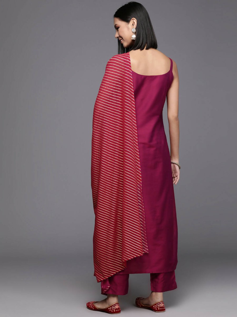 Ahalyaa Women's Traditional wear Kurta Set - Burgundy | Swadesiicart