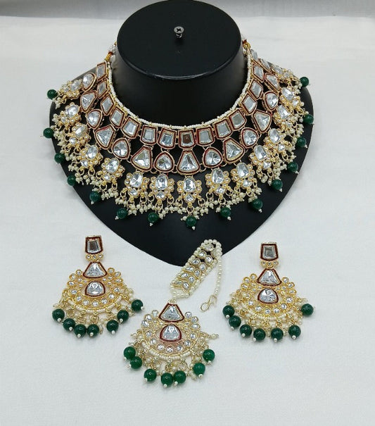 Jewel City Royal Kundan Bridal Jewelry Set - Emerald Green & Crystal Choker with Earrings & Maang Tikka | Swadesiicart