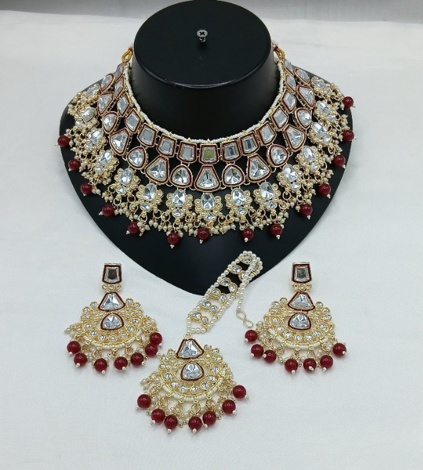 Jewel City Royal Kundan Bridal Jewelry Set - Maroon & Crystal Choker with Earrings & Maang Tikka | Swadesiicart