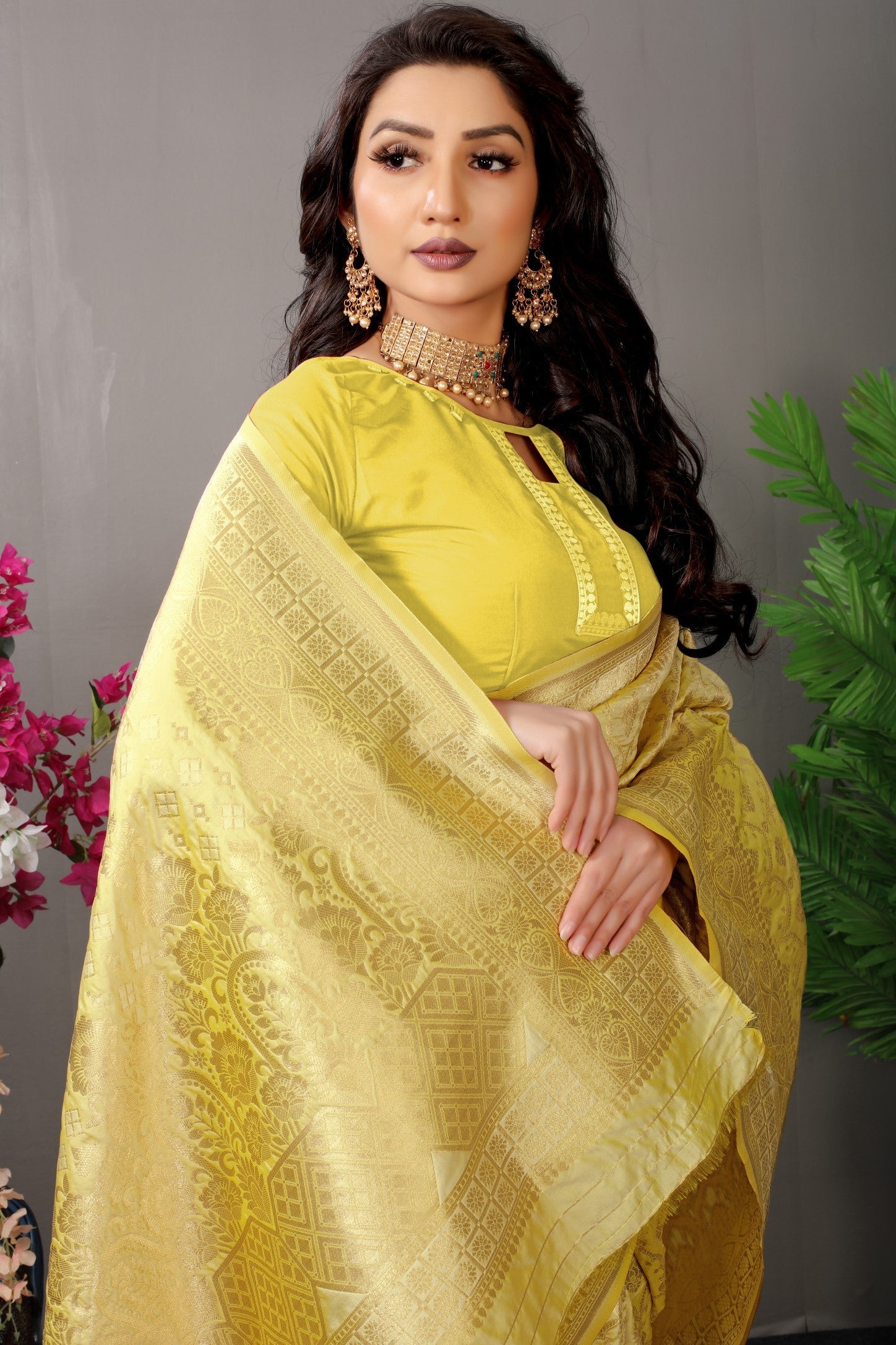 Anaita Cream Woven Design Pure Silk Banarasi Saree With Blouse