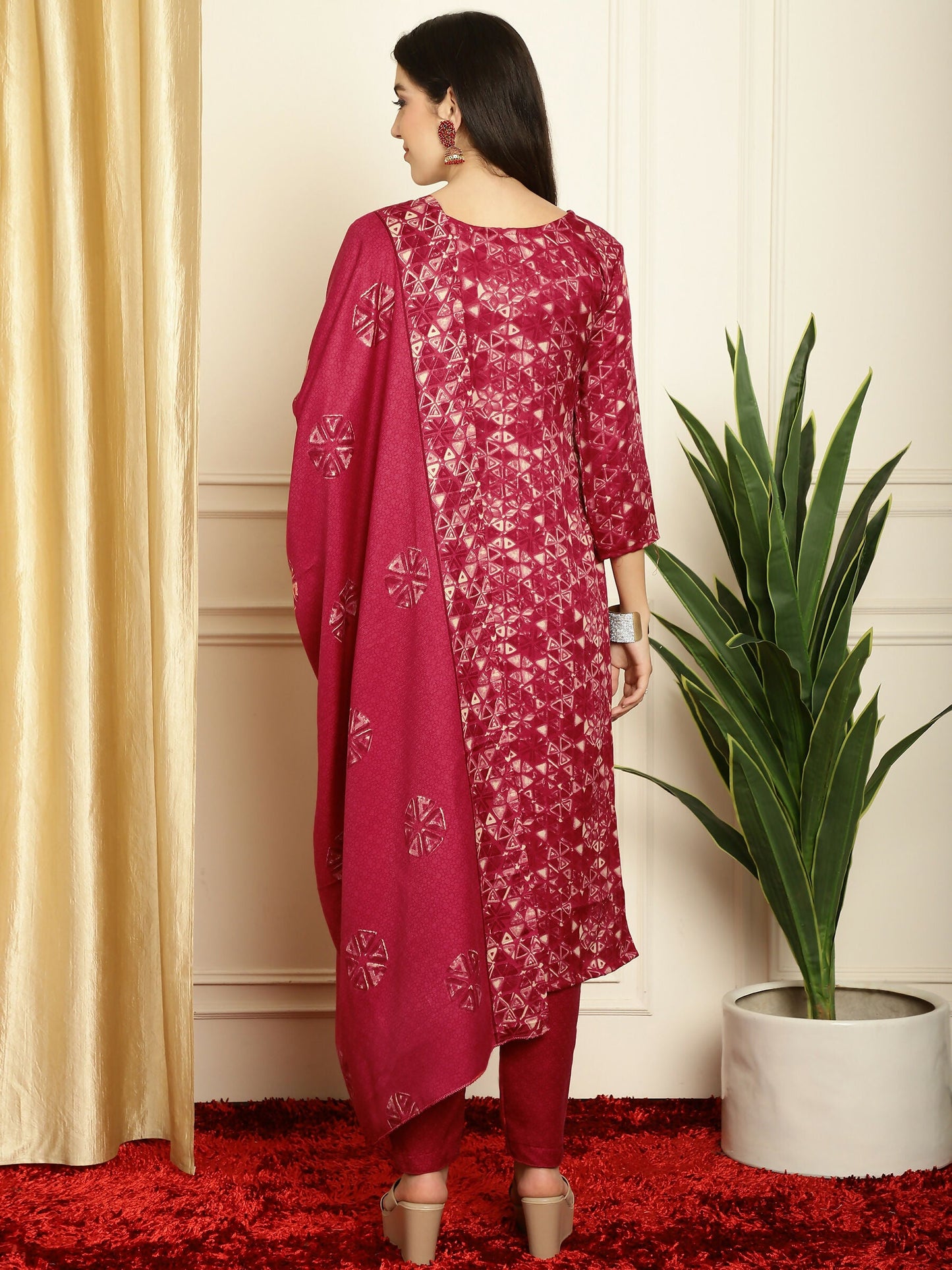 Jyoti Fashion Women's Red Pashmina Floral Digital Printed Kurta with Trouser & Dupatta | Swadesiicart
