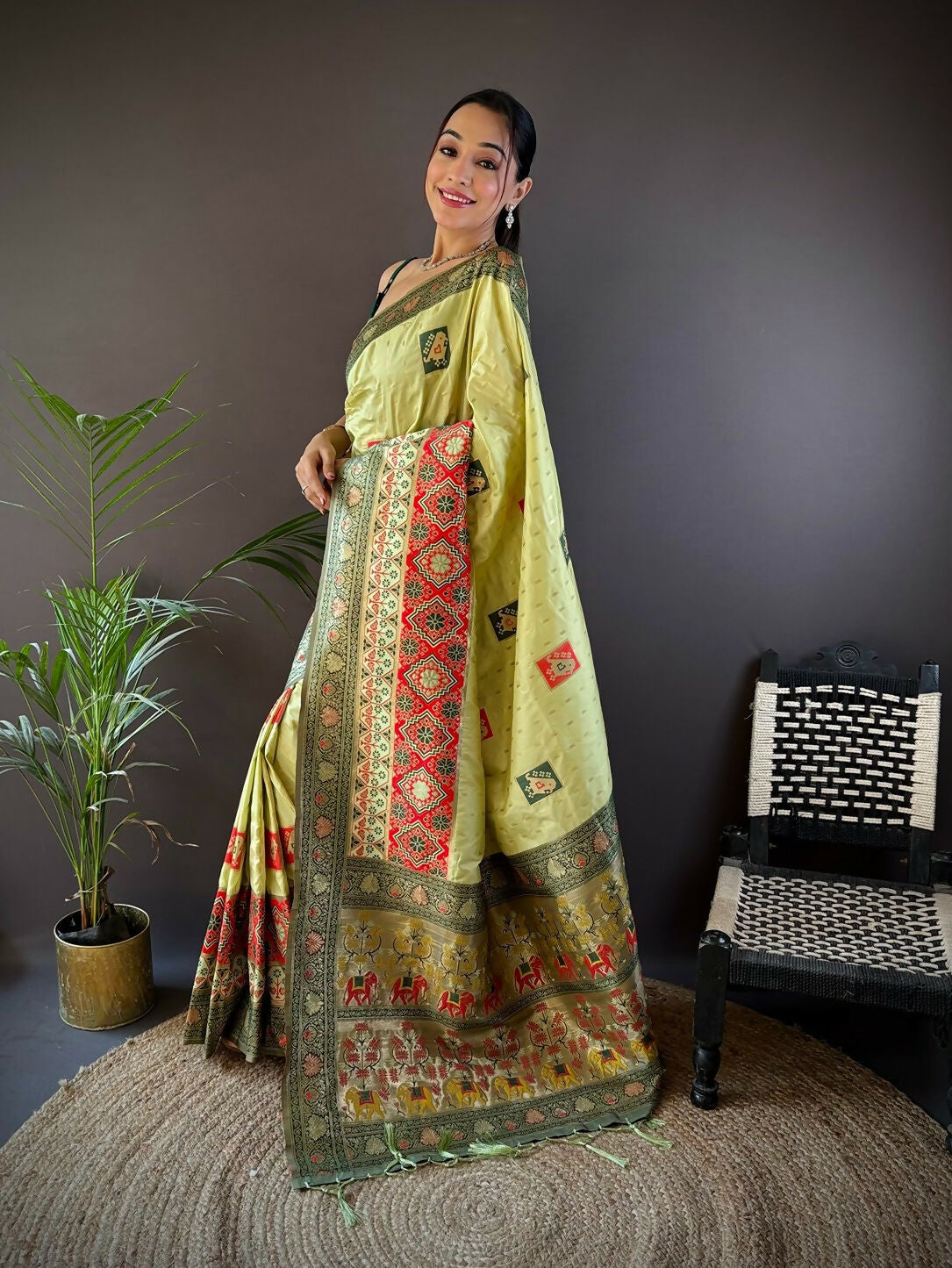 Joban Fashion Light Green Small Butti Banarasi Silk Sarees | Swadesiicart
