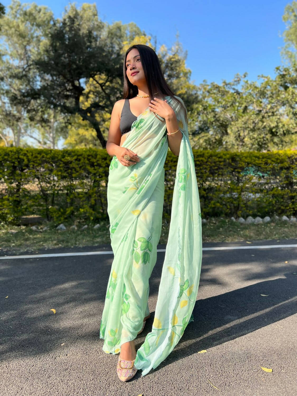 Vamsee Green Chiffon Designer Saree - Swadesiicart