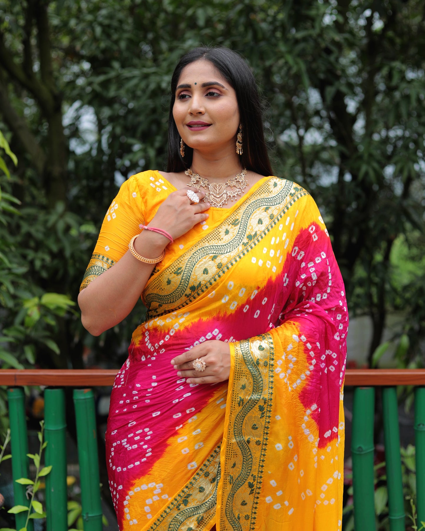 Lorenvalley Premium Pure Bandhej Tapeta Soft light weight silk saree with zari weaving Border - Multicolor - Swadesiicart