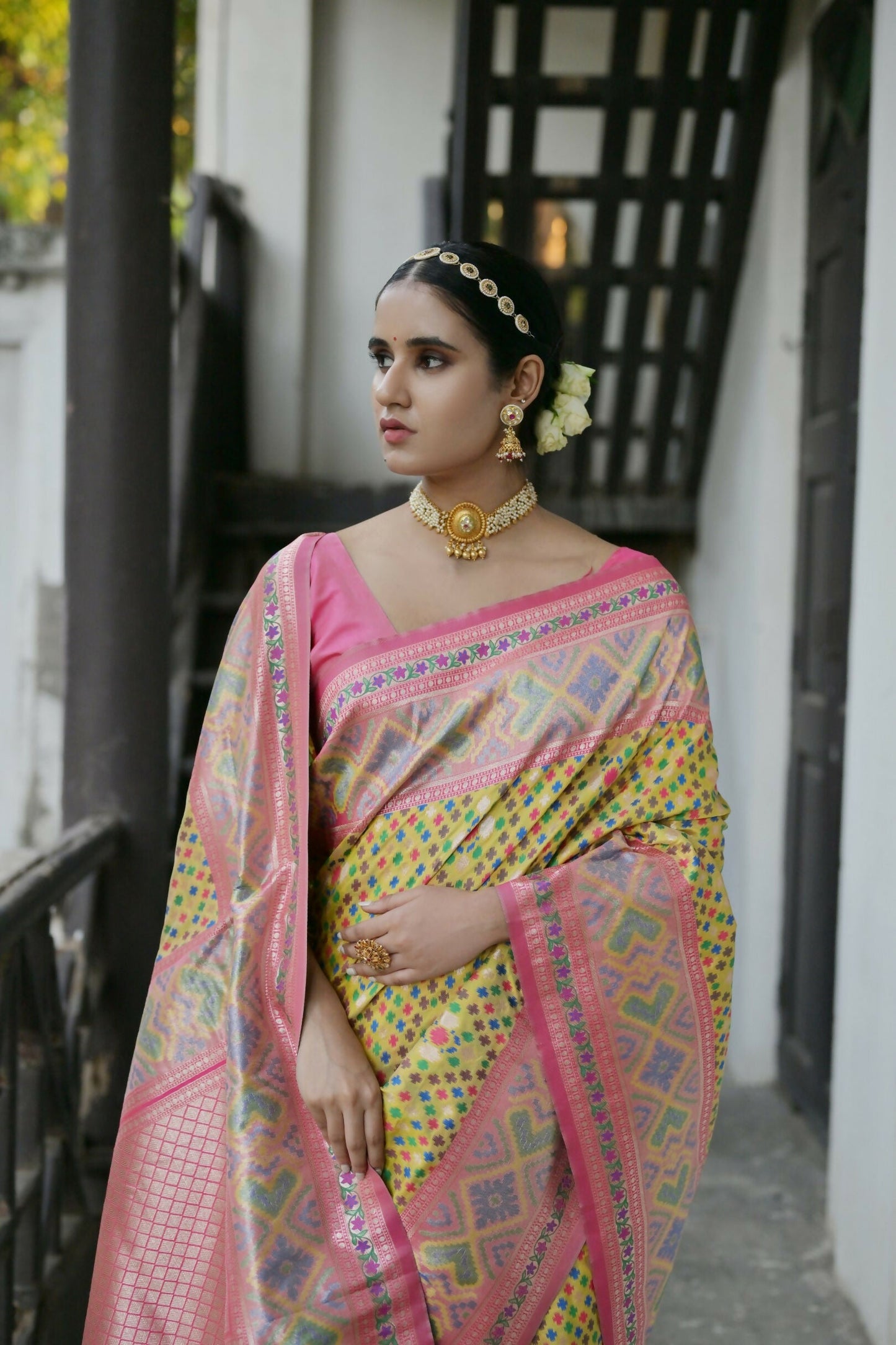 Vishnu Weaves Women's Yellow Paithani Silk Saree with Blouse - Swadesiicart