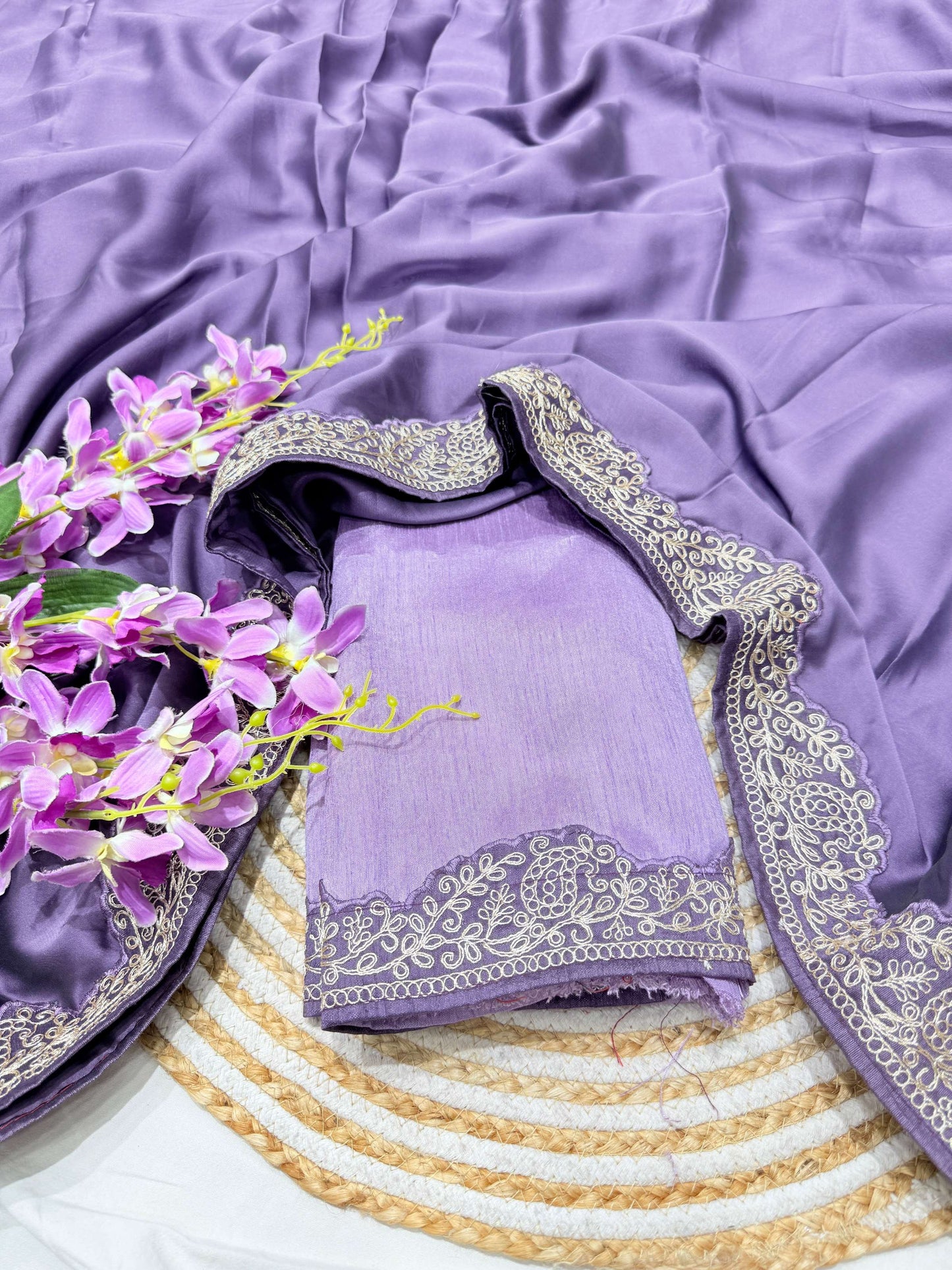 Lorenvalley Fashion Lavender Rangoli Silk with Coding Lace Work Saree with Blouse - Swadesiicart