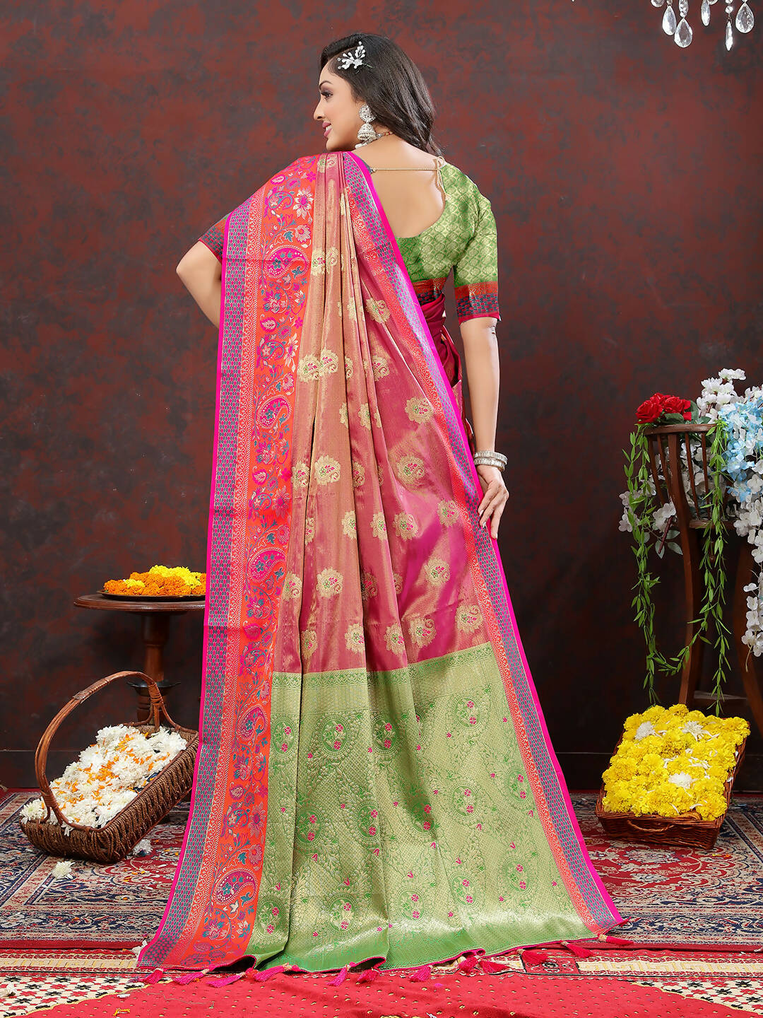 Lorenvalley Fashion Magenta Kanjivaram Silk Woven Design with Zari Weaving Saree - Swadesiicart