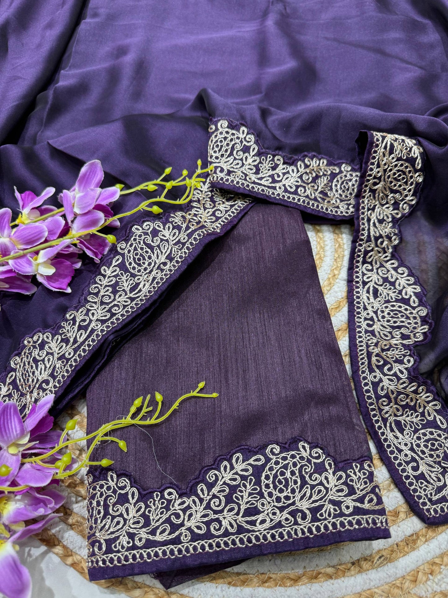 Lorenvalley Fashion Purple Rangoli Silk with Coding Lace Work Saree with Blouse - Swadesiicart