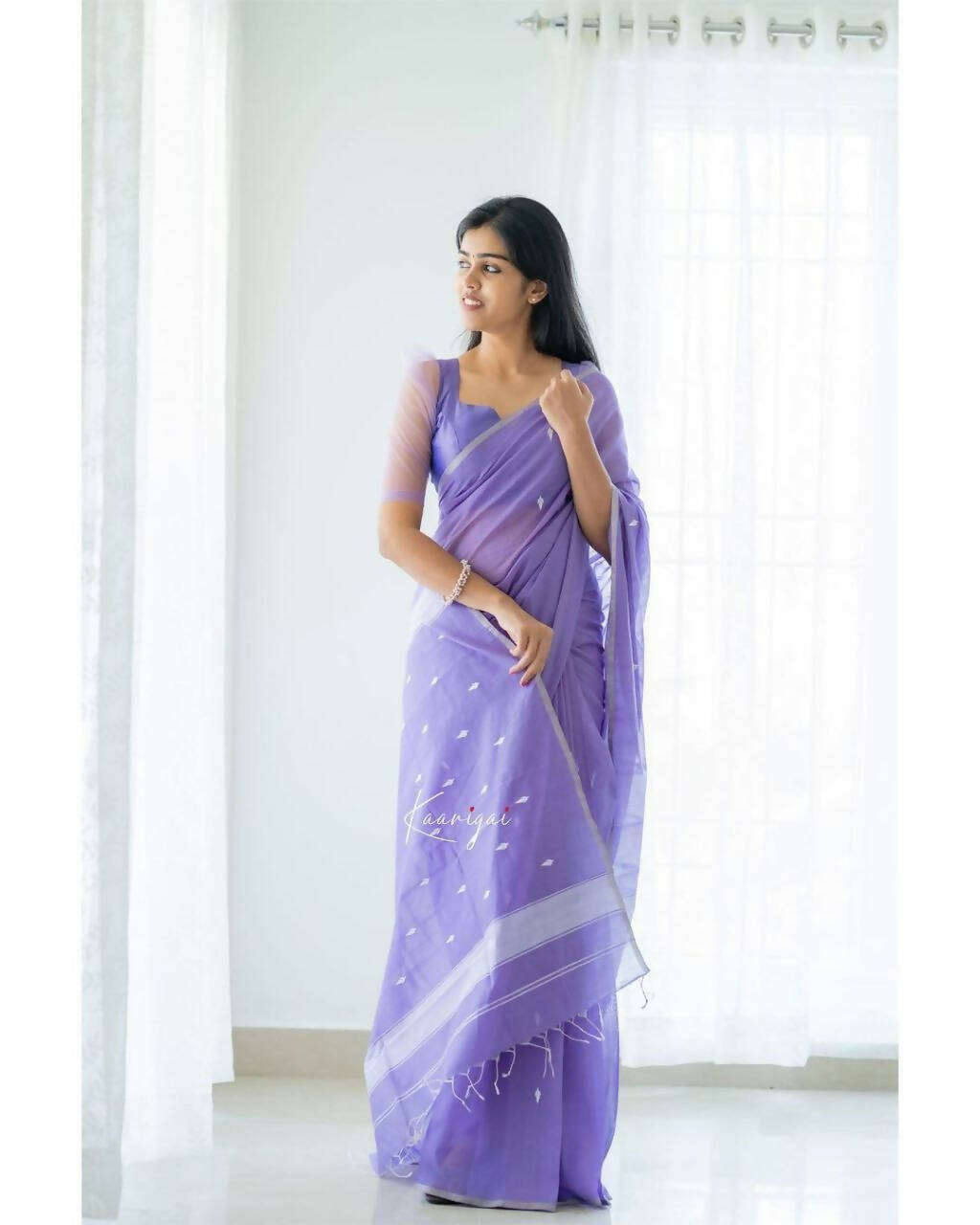 DEIANA'S Beautiful Designer Golden zari Soft Cotton Saree - Lavender - Swadesiicart
