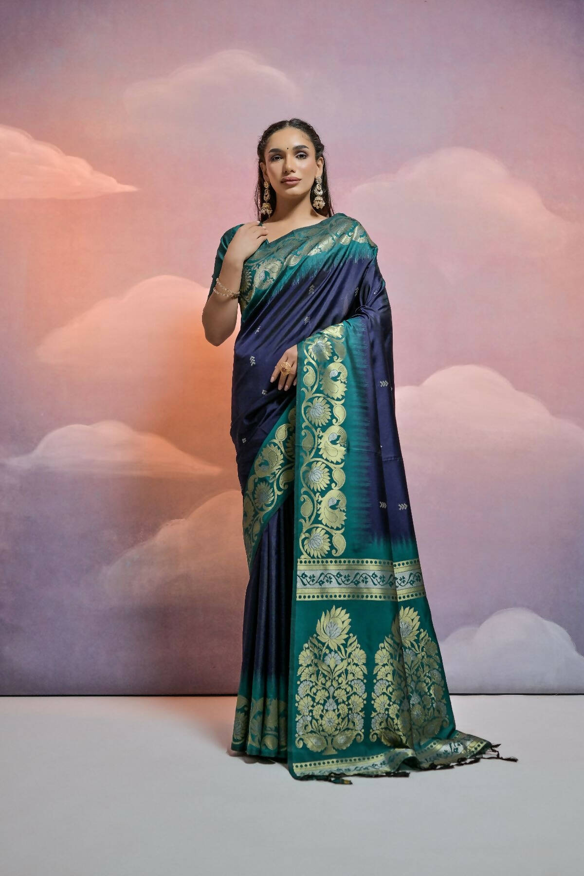 Vishnu Weaves Women's Navy-Blue Soft Silk Zari Woven Saree with Blouse - Swadesiicart