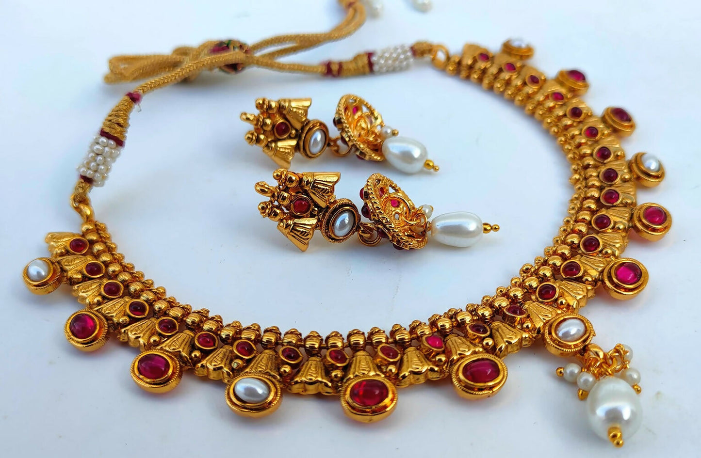 Kemp Antique Pink & White Necklace Set - Swadesiicart