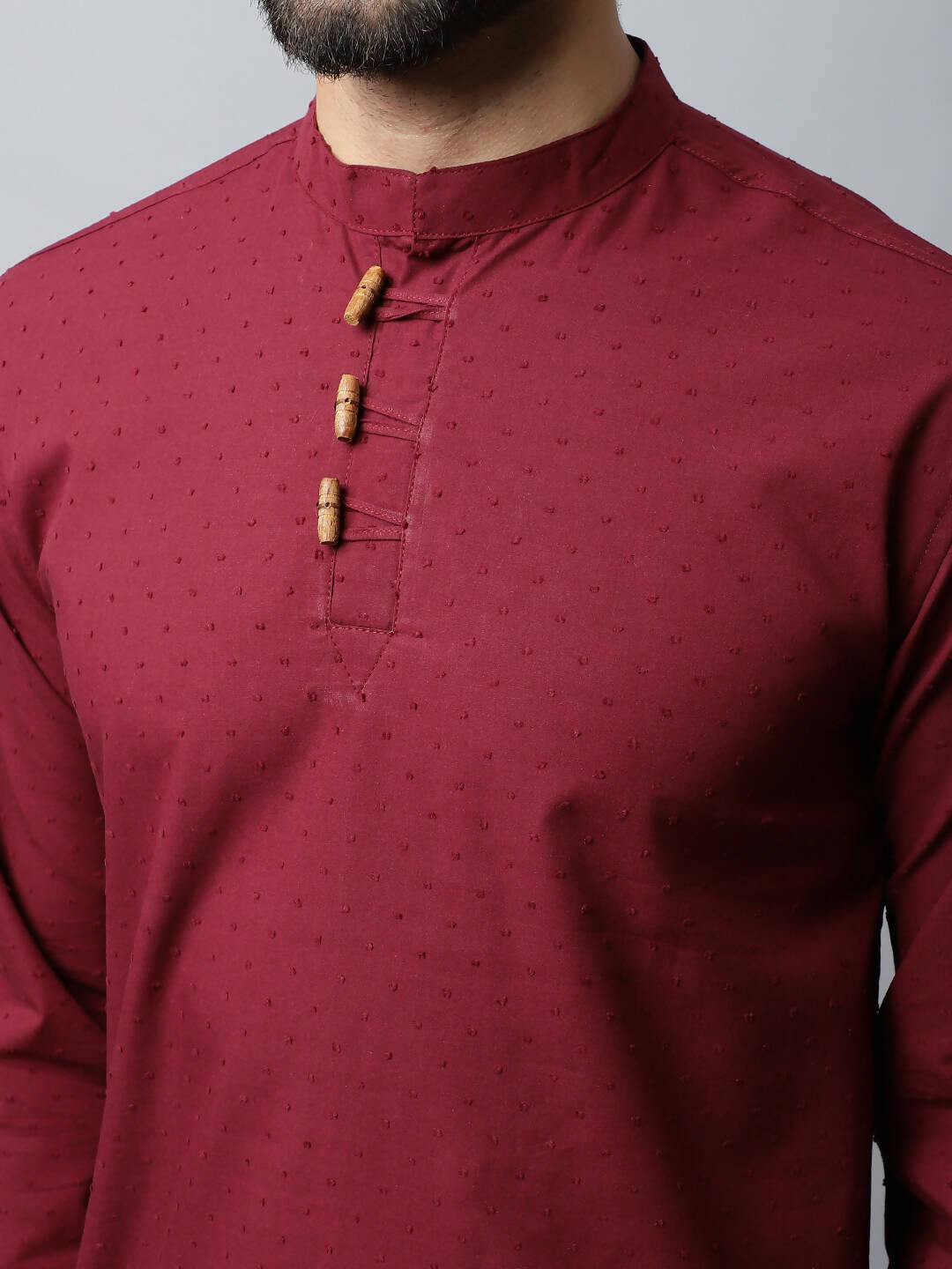 Even Apparels Maroon Color Pure Cotton Men's Kurta With Side Placket (SLD1182) | Swadesiicart