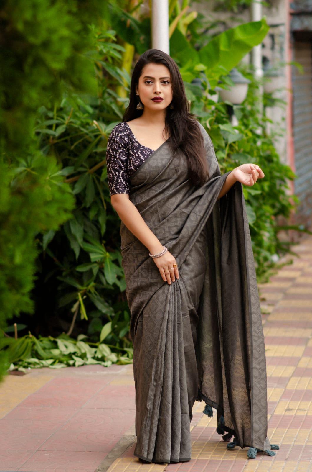 Grey Jute Silk Woven Design Saree with Unstitched Blouse - Hiral Fashion | Swadesiicart
