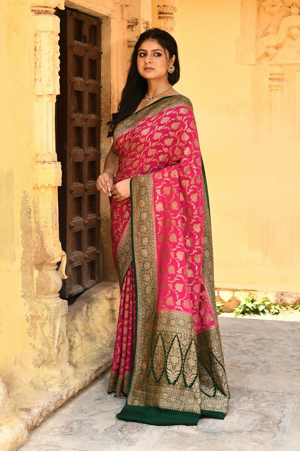 Joban Fashion Pink Crepe Chiffon Pure Handloom Banarasi Silk Saree | Swadesiicart