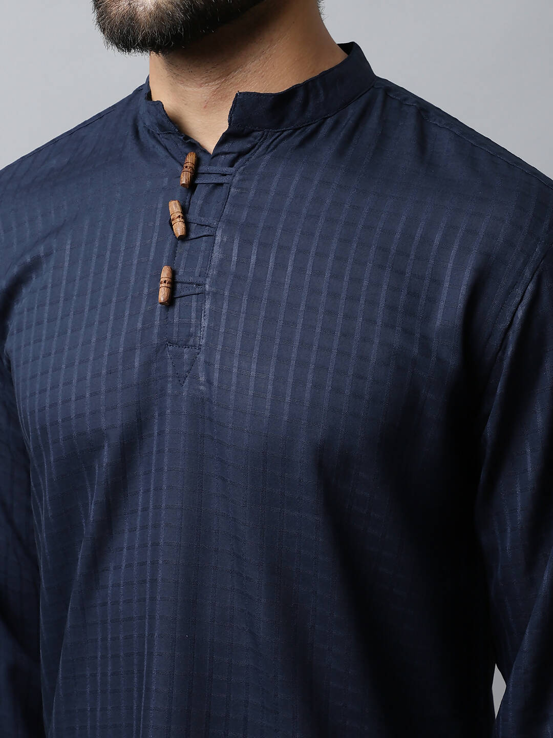 Even Apparels Navy blue Color Pure Cotton Men's Kurta With Side Placket (CHK082) | Swadesiicart