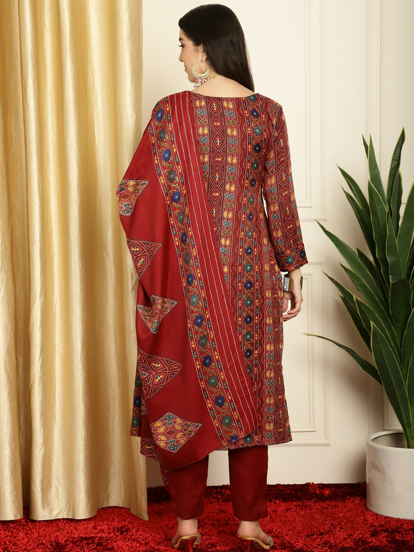 Jyoti Fashion Women's Maroon Pashmina Floral Digital Printed Kurta with Trouser & Dupatta | Swadesiicart