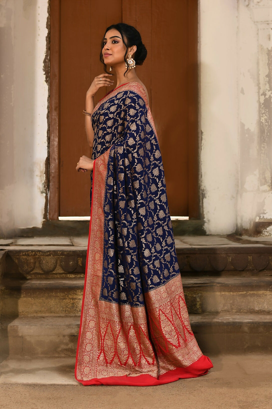 Joban Fashion Navy Blue Crepe Chiffon Pure Handloom Banarasi Silk Saree | Swadesiicart